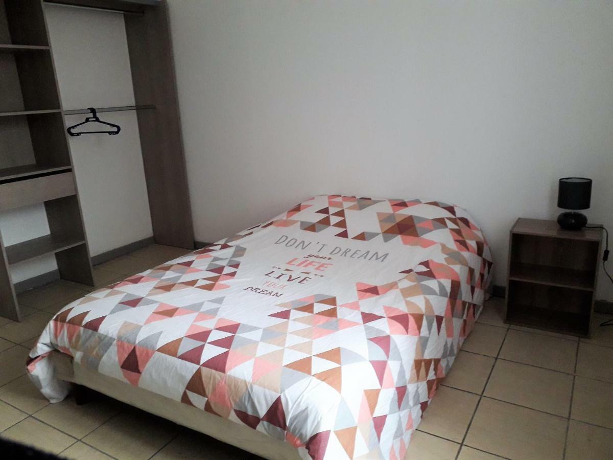 Appart Comme Chez Soi Pusignan المظهر الخارجي الصورة